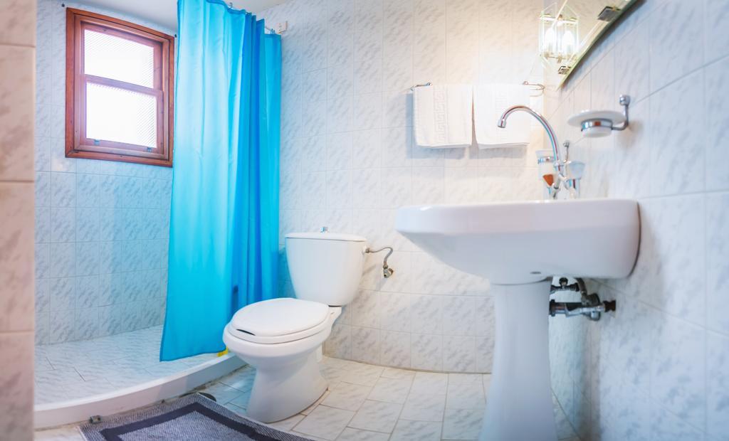 פויניקיון Yiannis Ηotel מראה חיצוני תמונה