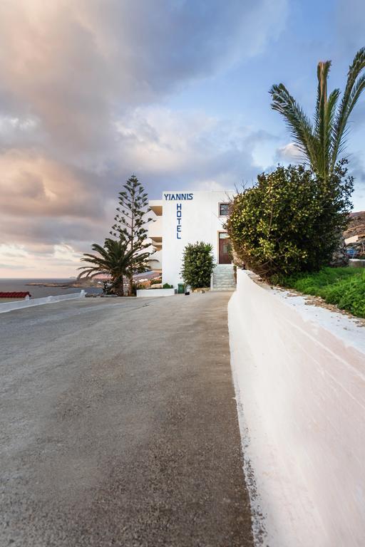פויניקיון Yiannis Ηotel מראה חיצוני תמונה