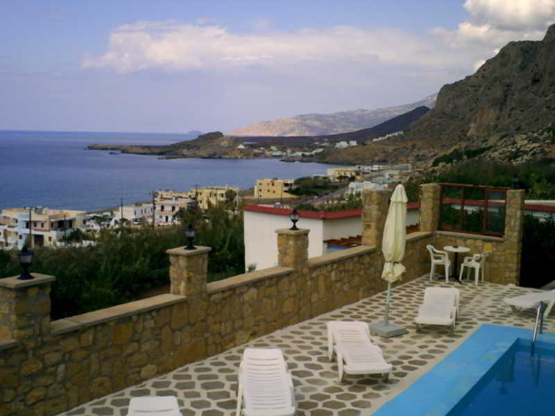 פויניקיון Yiannis Ηotel מראה חיצוני תמונה